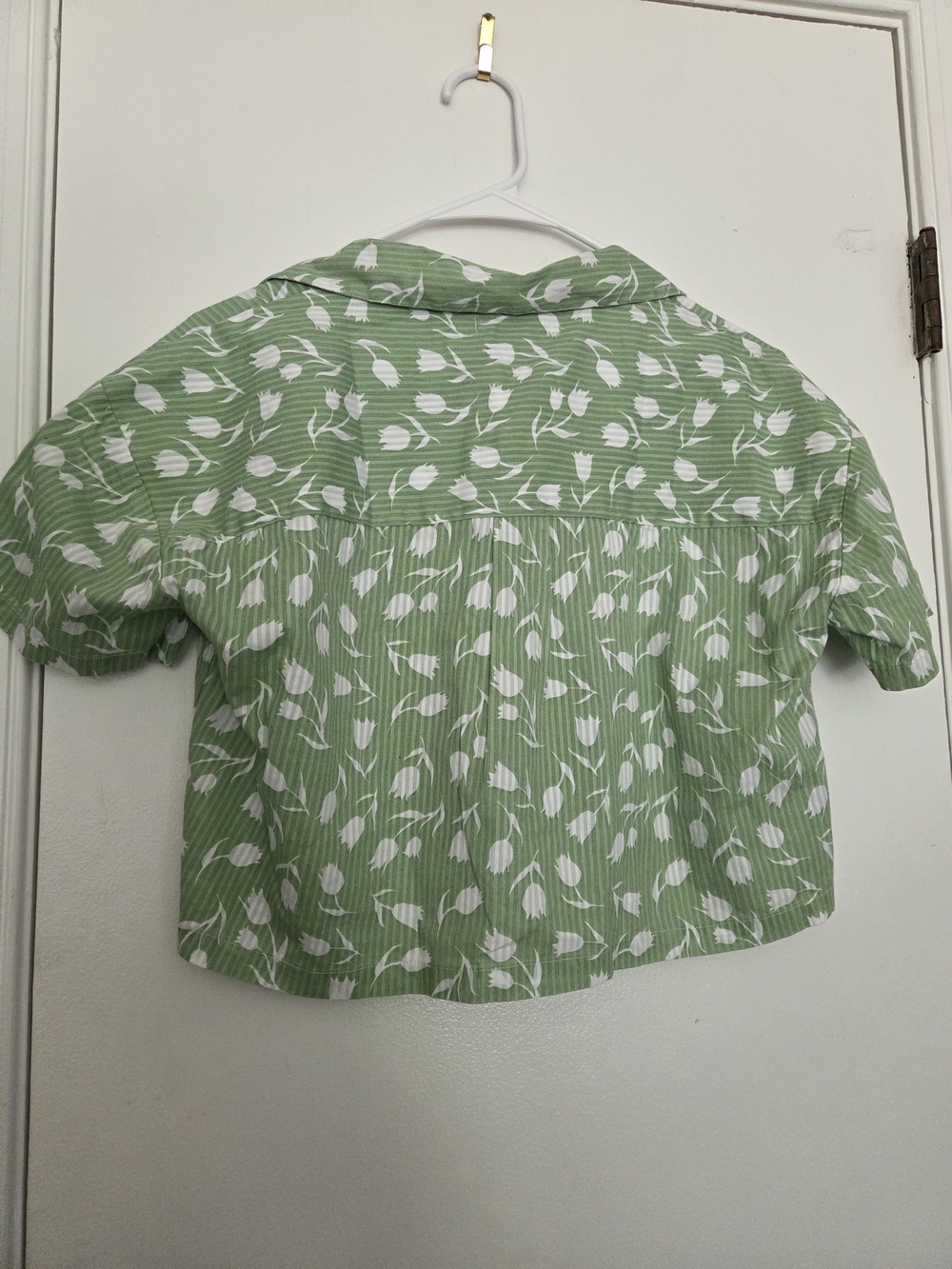 RSQ Light Green Floral Cropped Button-Up Shirt 100% Cotton S-M - Picture 5 of 5